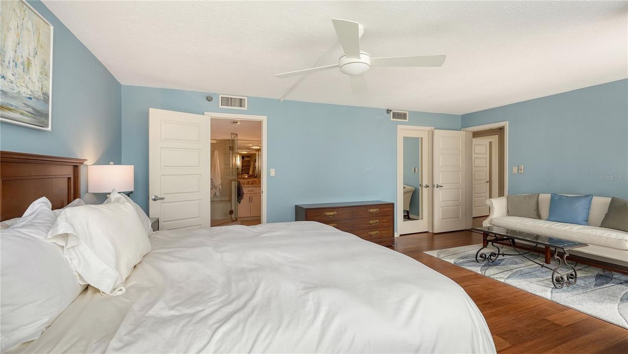 99 Sunset Drive, Unit 401, Sarasota, FL 34236 Photo