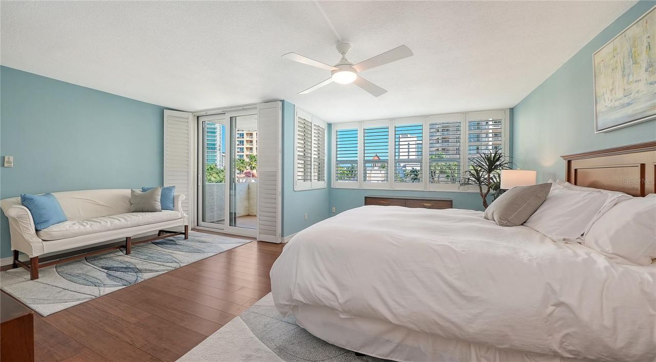 99 Sunset Drive, Unit 401, Sarasota, FL 34236 Photo