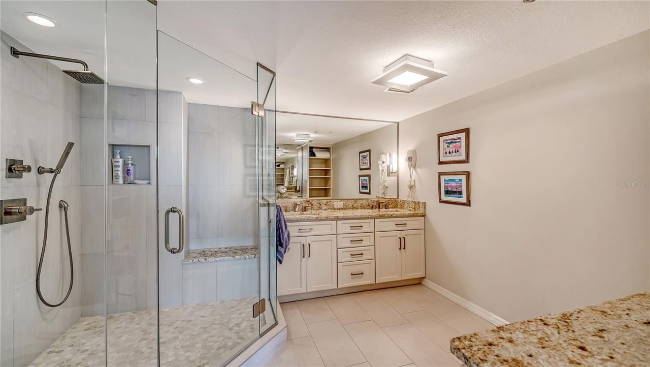 99 Sunset Drive, Unit 401, Sarasota, FL 34236 Photo