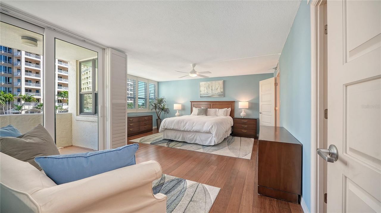 99 Sunset Drive, Unit 401, Sarasota, FL 34236 Photo