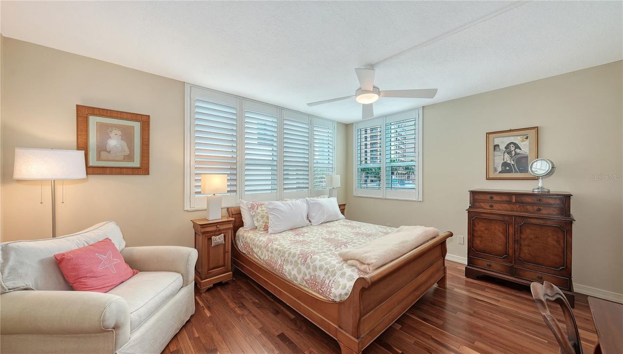 99 Sunset Drive, Unit 401, Sarasota, FL 34236 Photo