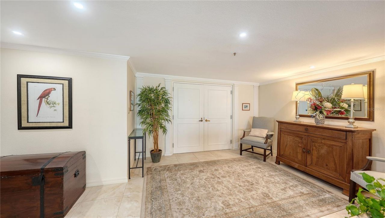 99 Sunset Drive, Unit 401, Sarasota, FL 34236 Photo