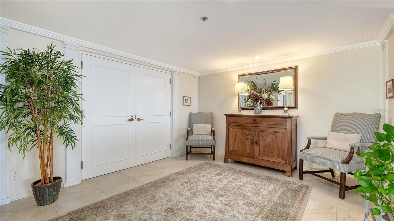 99 Sunset Drive, Unit 401, Sarasota, FL 34236 Photo