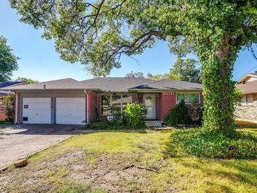 8830 Lapanto Lane, Dallas, TX 75227
