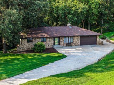 19334 SHADOW Avenue, HONEY CREEK, IA 51542