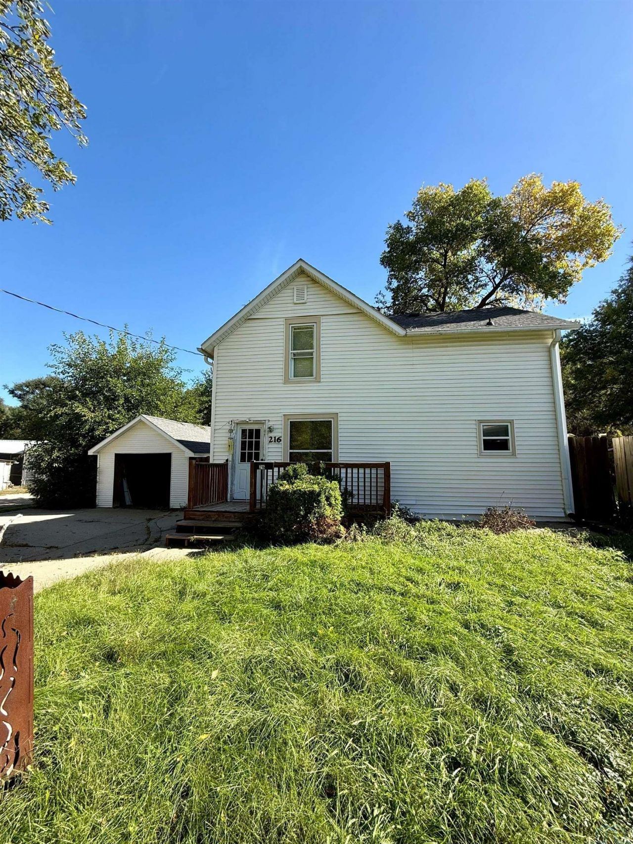 216 Paxton St., Sioux City, IA 51105 Main Photo