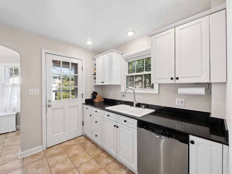 223 N Remington Road, Columbus, OH 43209 Photo 17
