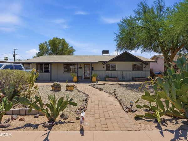 1239 W ELNA RAE Street, Tempe, AZ 85281