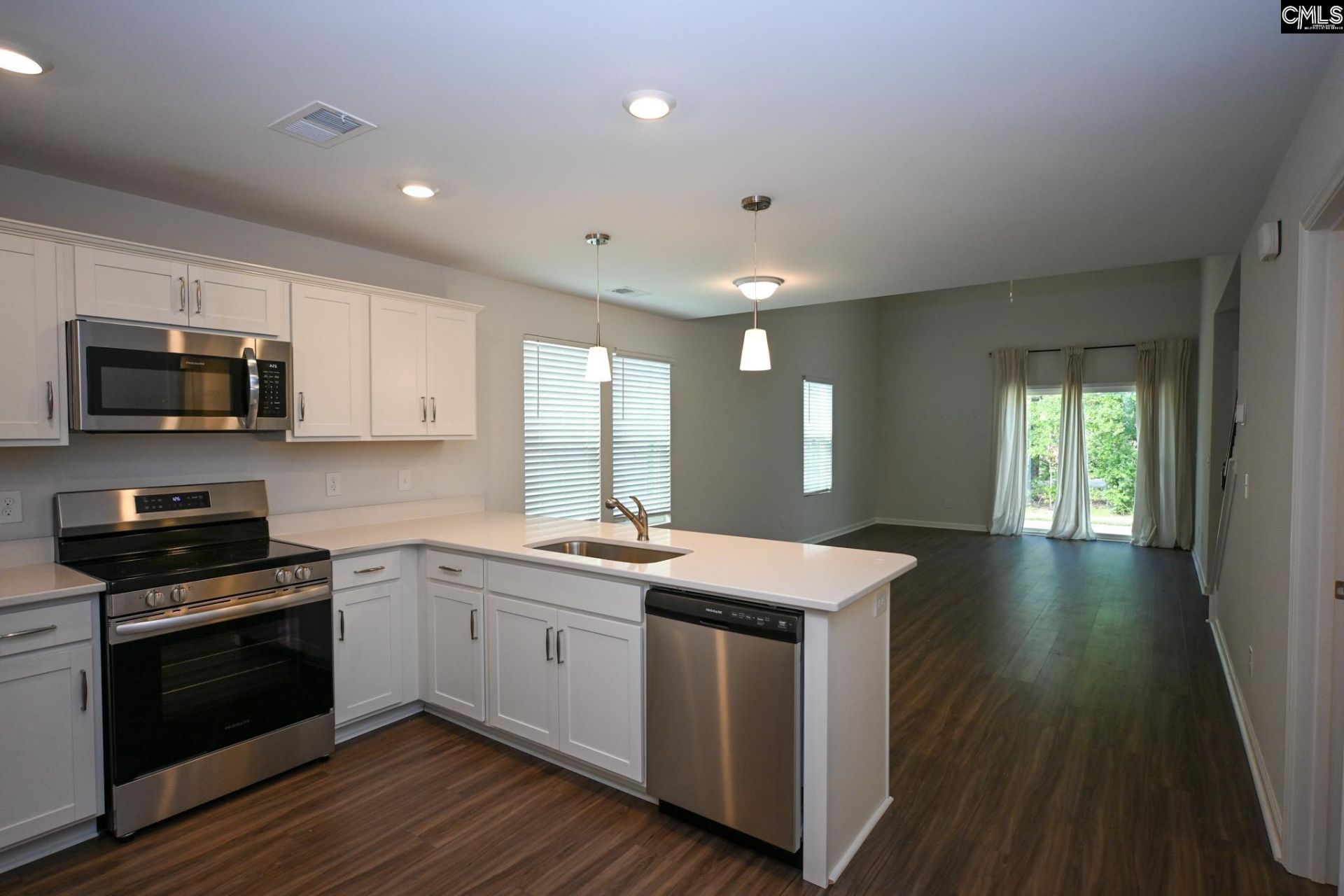 241 Watkin Way Photo 4
