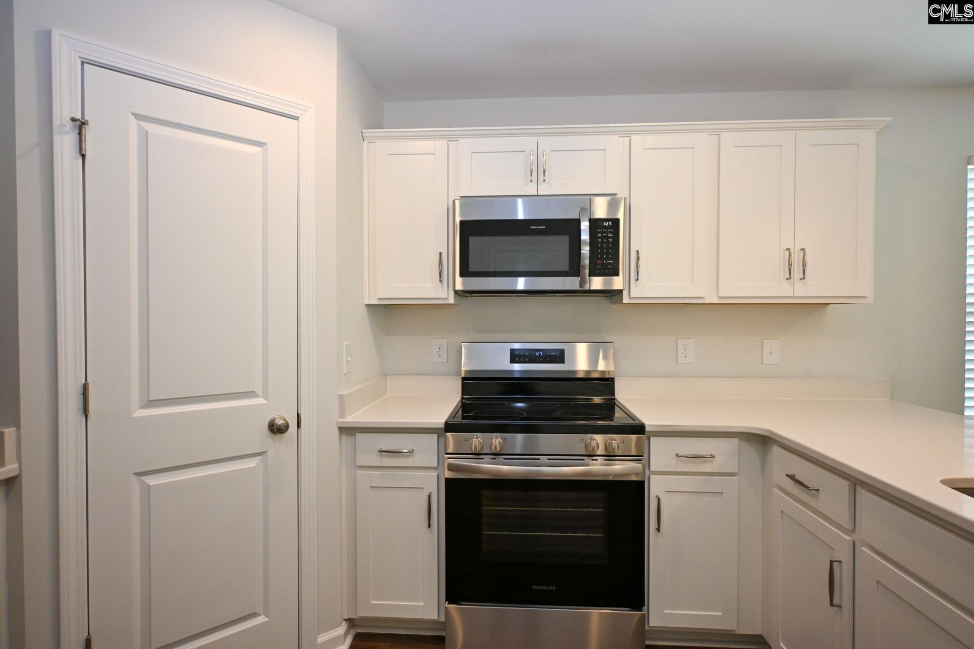 241 Watkin Way Photo 8