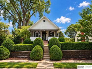 6015 Hickory Street, Omaha, NE 68106
