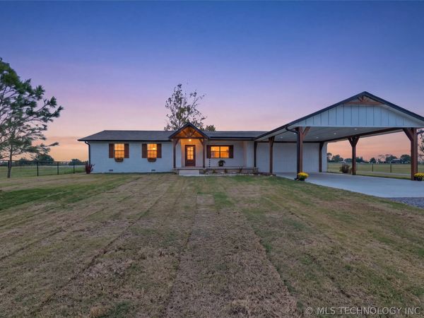 9168 S 428 , Chouteau, OK 74337