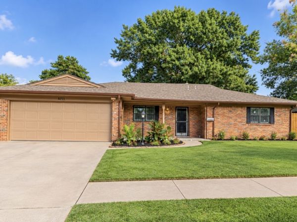 5711 S Boston Place , Tulsa, OK 74105