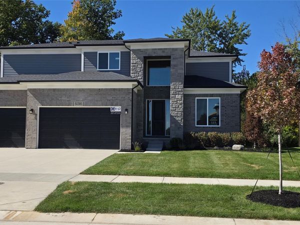 50385 Arcadia Drive, Macomb Township, Mi 48042