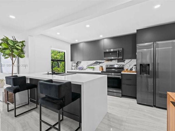 544 SW 13th Ave , Fort Lauderdale, FL 33312