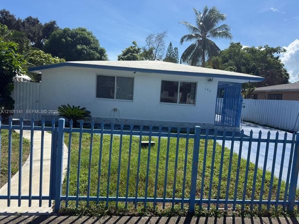 164 NE 169th St, North Miami Beach, FL 33162
