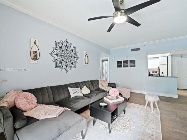 200 SW 117th Ter , Unit 10107, Pembroke Pines, FL 33025