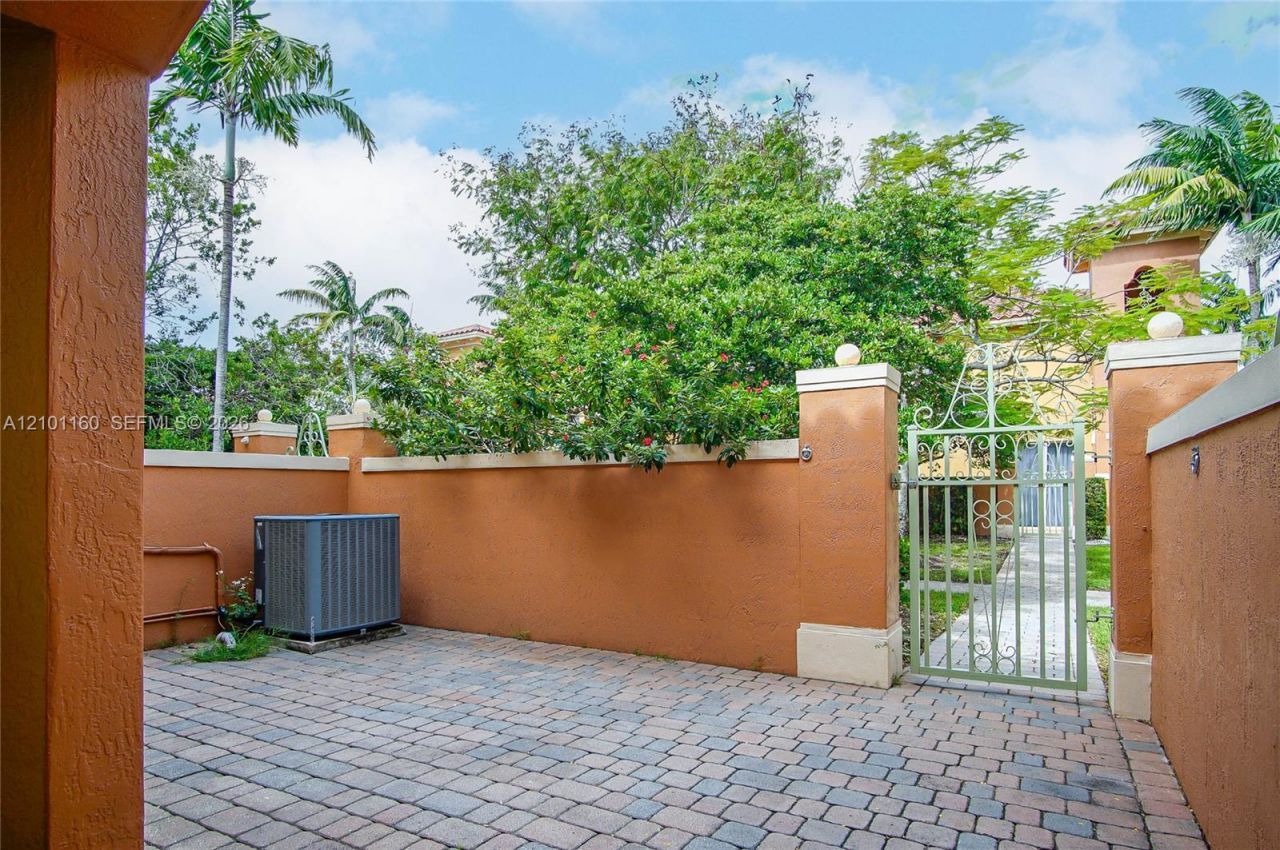 14361 SW 11th St, Unit 2608, Pembroke Pines, FL 33027 Photo