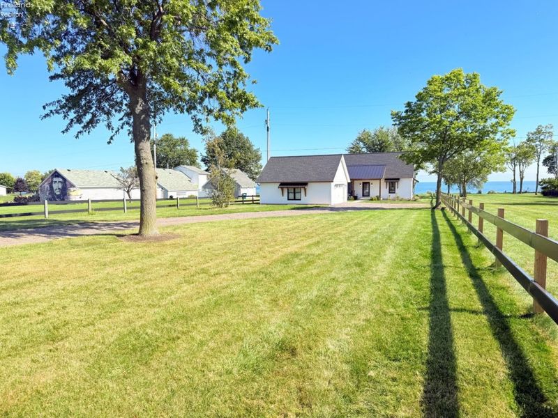 232 McGettigan Lane, Kelleys Island, OH 43438 Photo 4