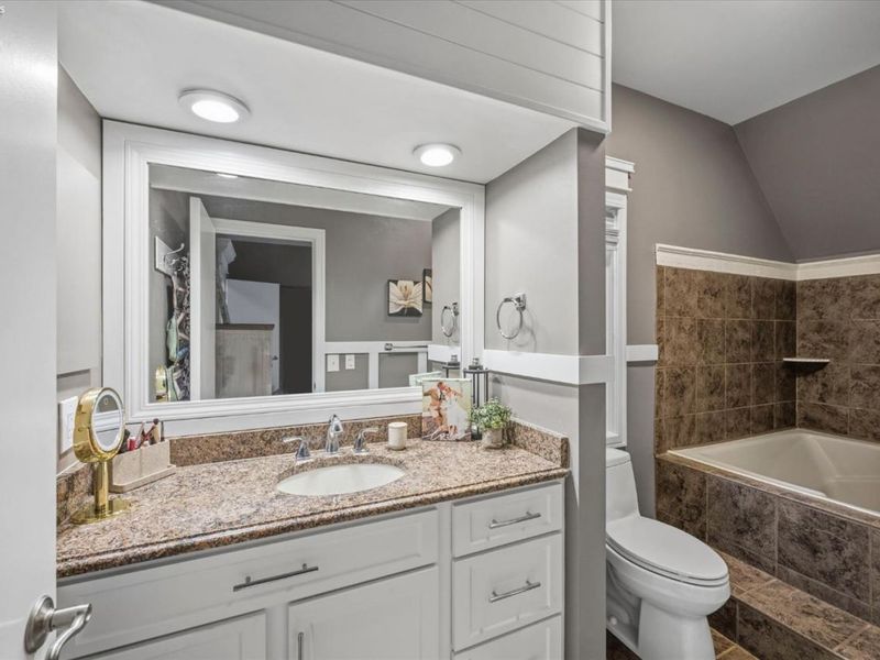 4333 Marin Woods, Unit #B, Port Clinton, OH 43452 Photo 23