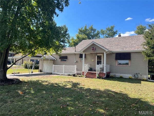 4466 Fosterburg Road , Alton, IL 62002