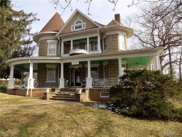 203 S Knob Street , Ironton, MO 63650