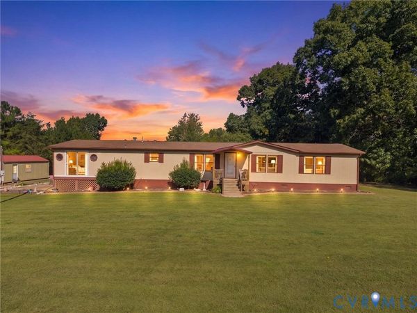 8920 S Genito Road , Jetersville, VA 23083