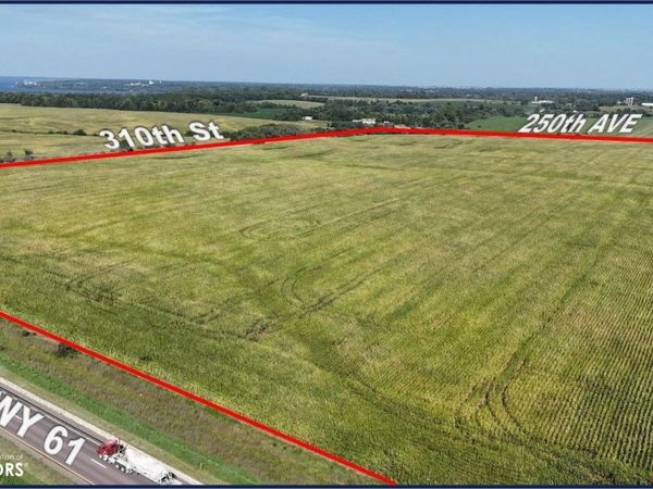 310th Street, Montrose, IA 52639