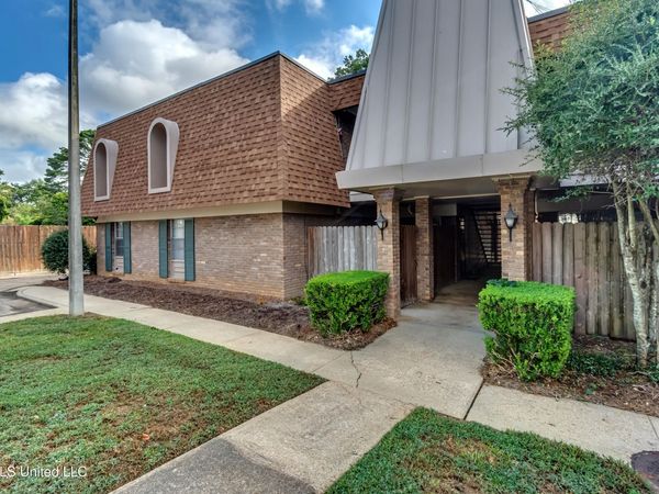 5155 Wayneland Drive, Jackson, MS 39211
