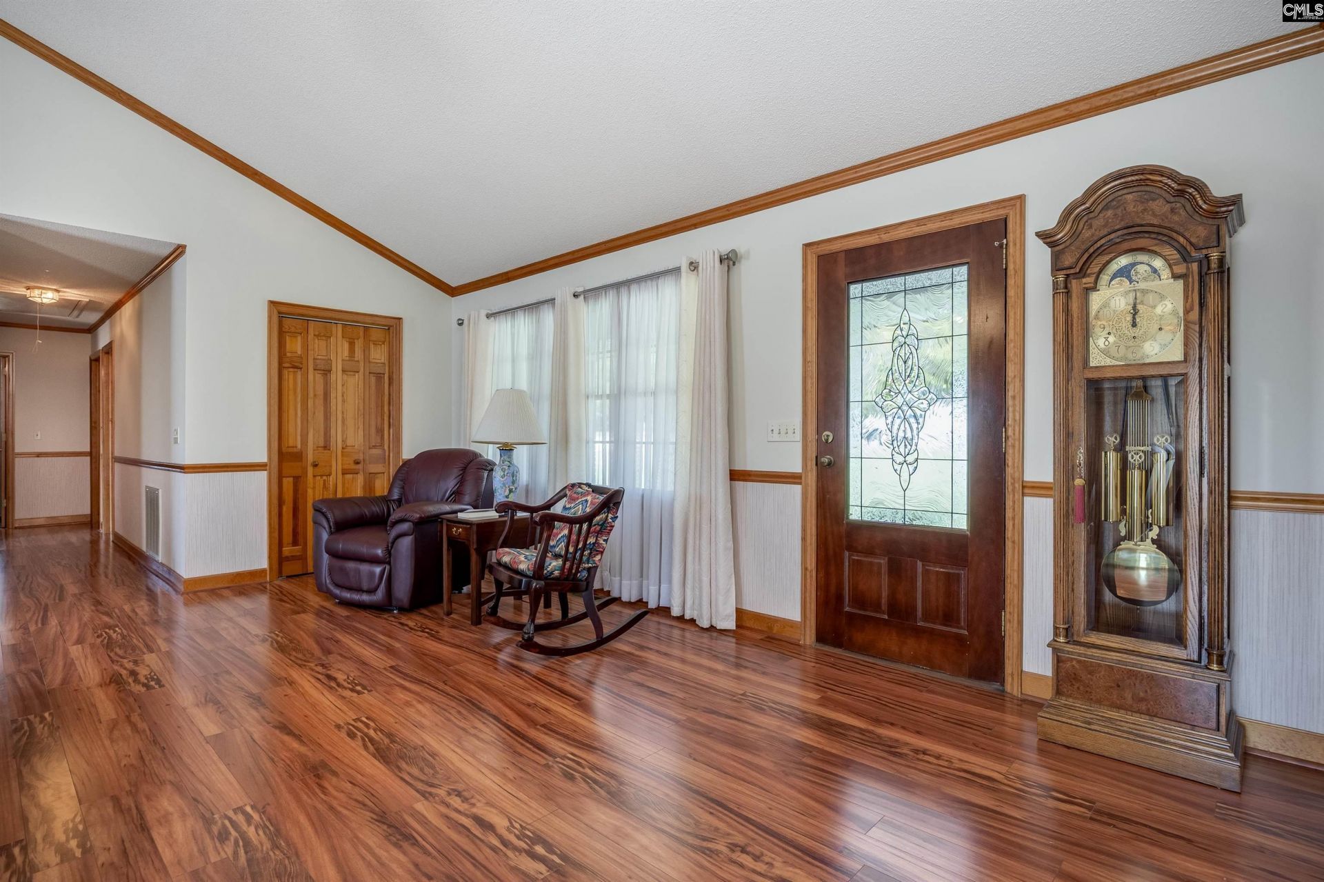 217 Tamwood Circle Photo 6