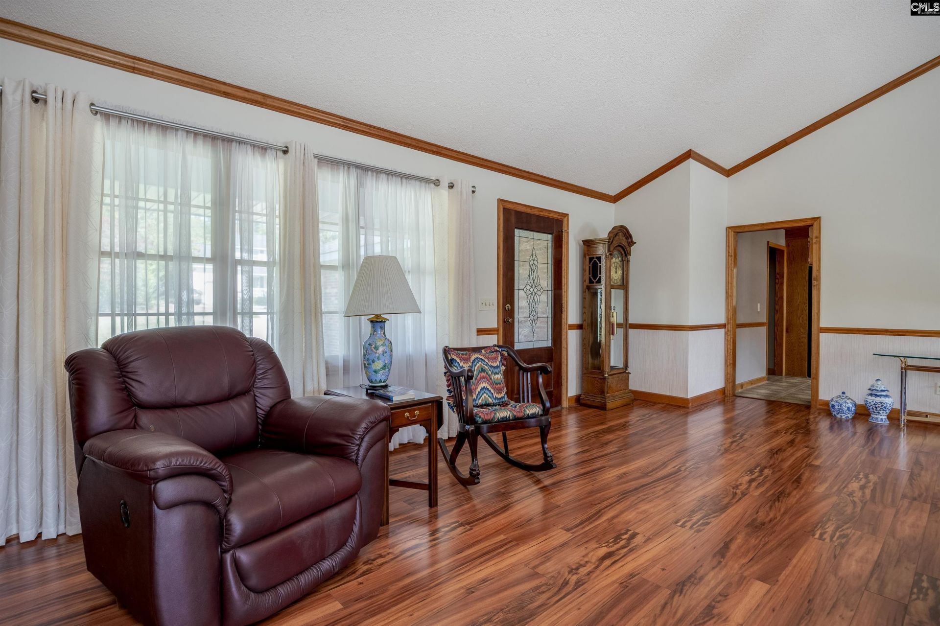 217 Tamwood Circle Photo 7