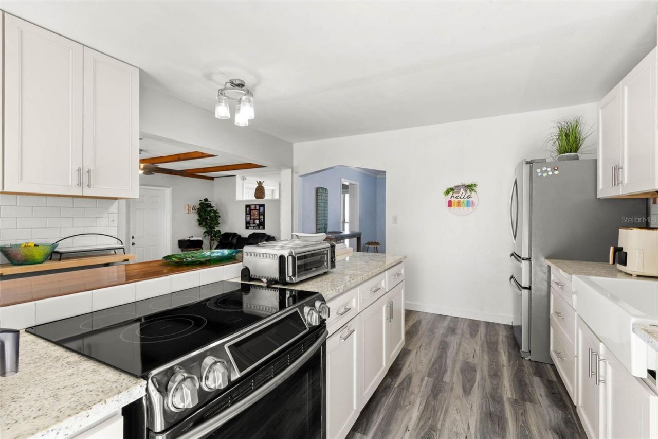 2415 51st Street N, Saint Petersburg, FL 33710 Photo