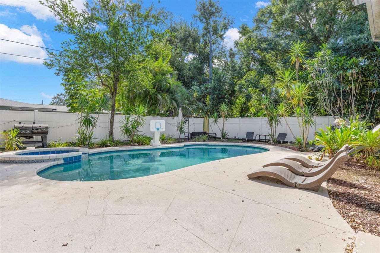 2415 51st Street N, Saint Petersburg, FL 33710 Photo