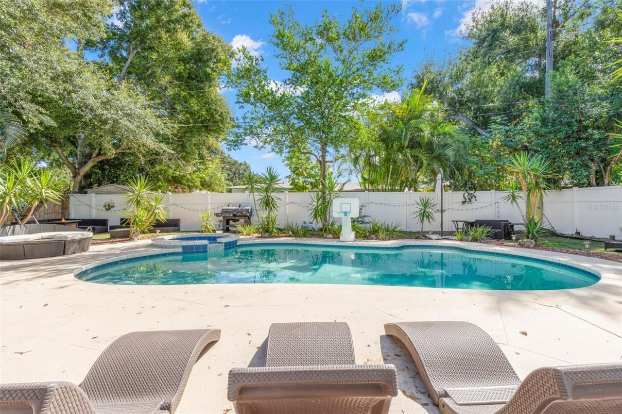 2415 51st Street N, Saint Petersburg, FL 33710 Photo