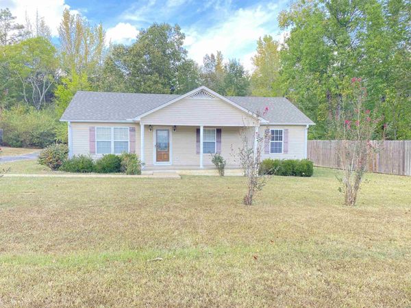260 LINDEN LN, Adamsville, TN 38310
