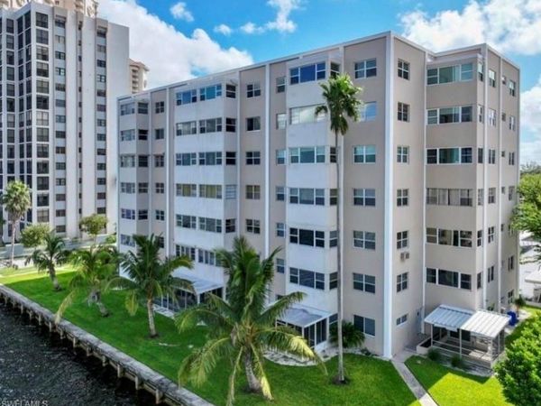 1900 Clifford ST , Unit 204, FORT MYERS, FL 33901