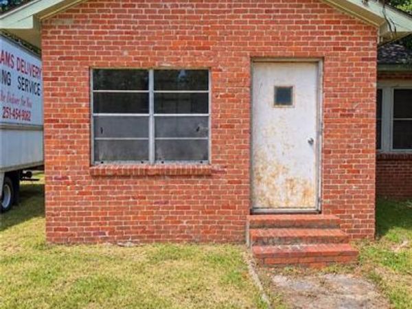 2020 Florence Street , Mobile, AL 36617