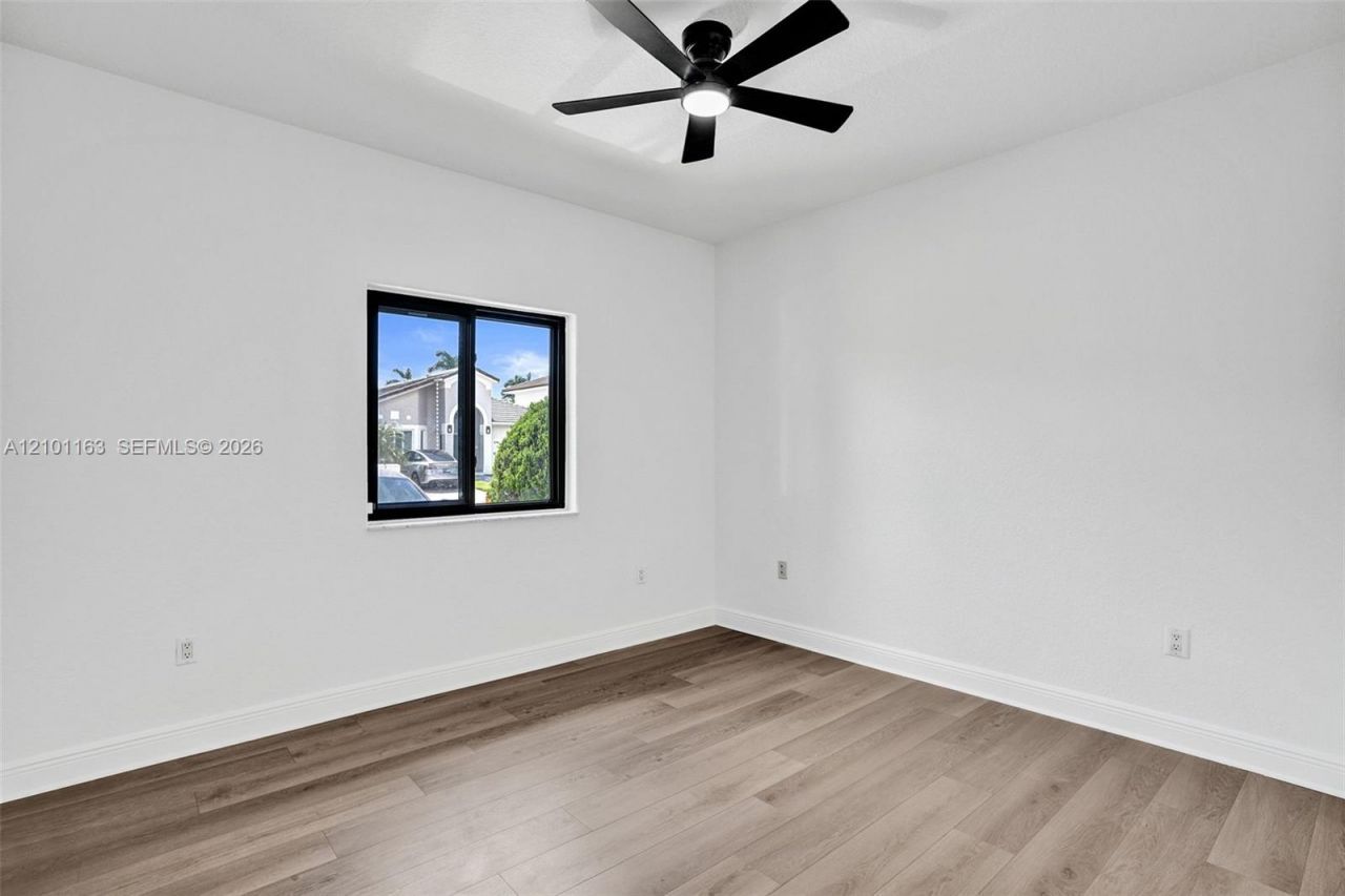 8741 NW 141st Ter , Miami Lakes, FL 33018 Photo
