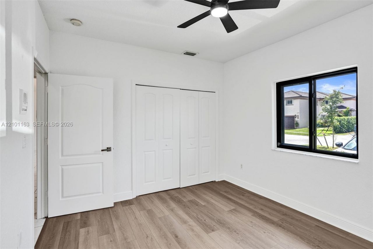 8741 NW 141st Ter , Miami Lakes, FL 33018 Photo