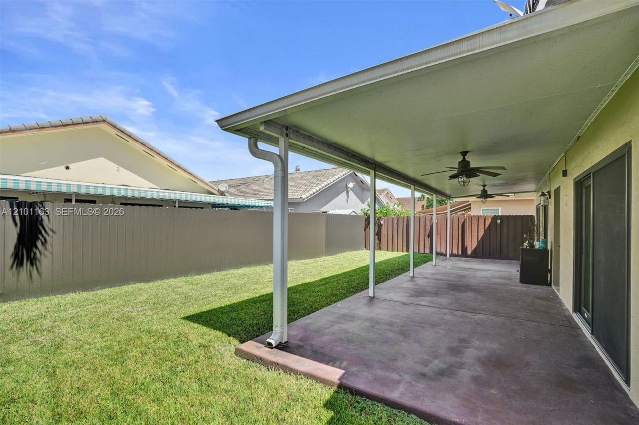 8741 NW 141st Ter , Miami Lakes, FL 33018 Photo