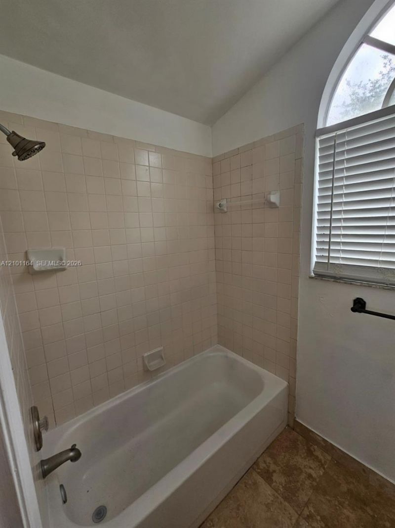 2206 Glenmoor Dr, Unit 2206, West Palm Beach, FL 33409 Photo