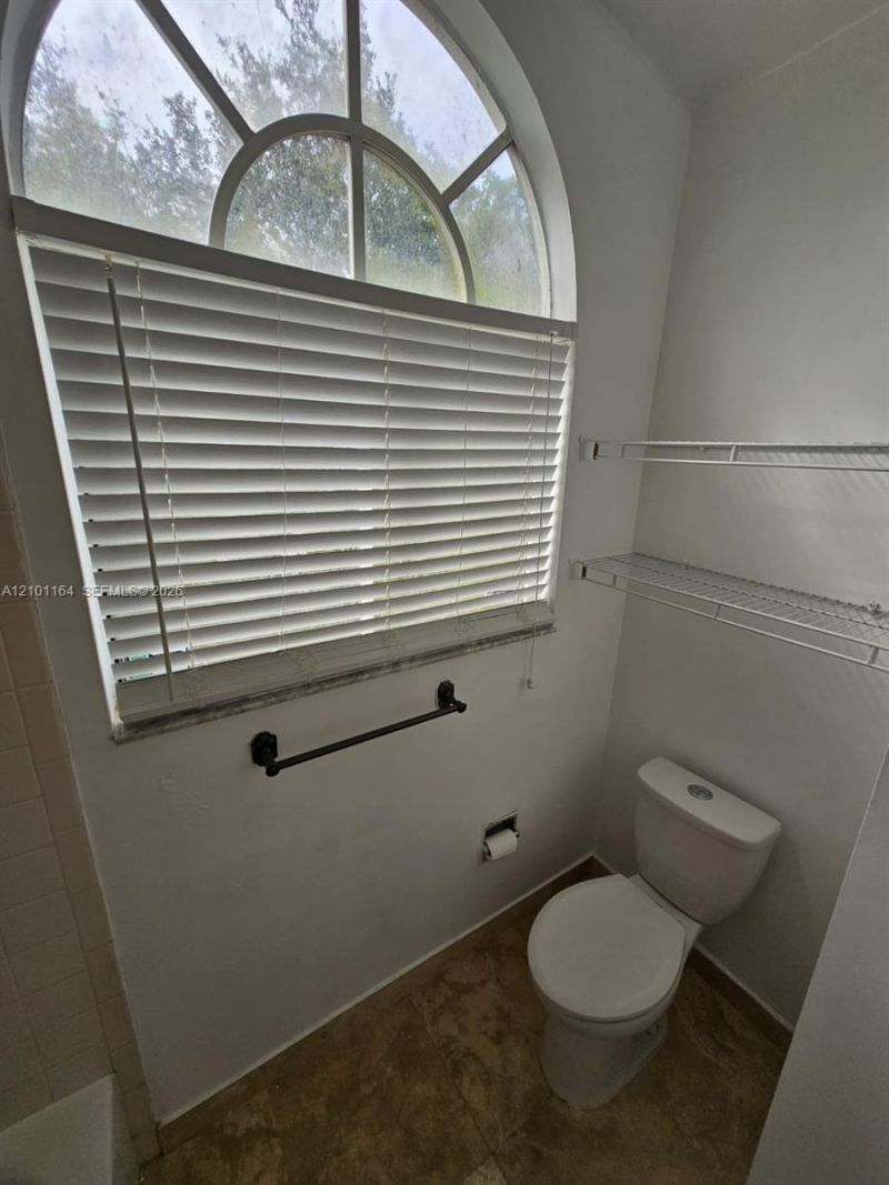 2206 Glenmoor Dr, Unit 2206, West Palm Beach, FL 33409 Photo