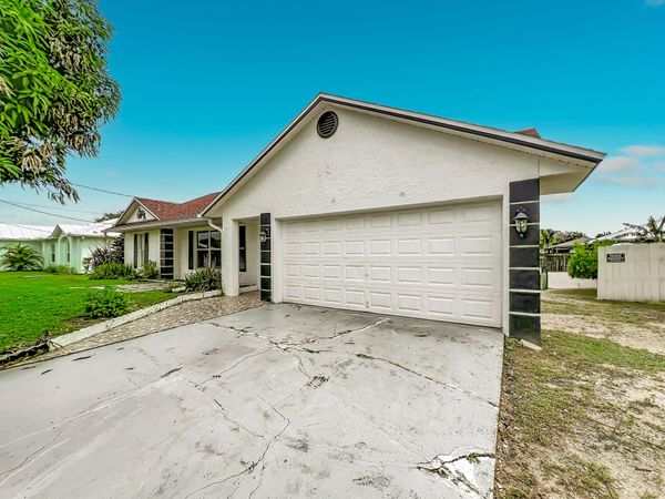 2281 SW Grosspoint Street, Port St. Lucie, FL 34953