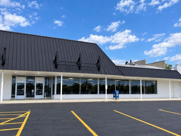 147 N Seymour Avenue, Mundelein, IL 60060