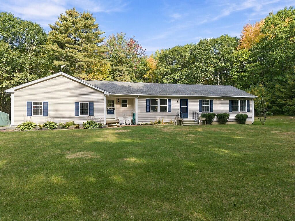 40 Alphonse Drive, Topsham, ME 04086 Main Photo
