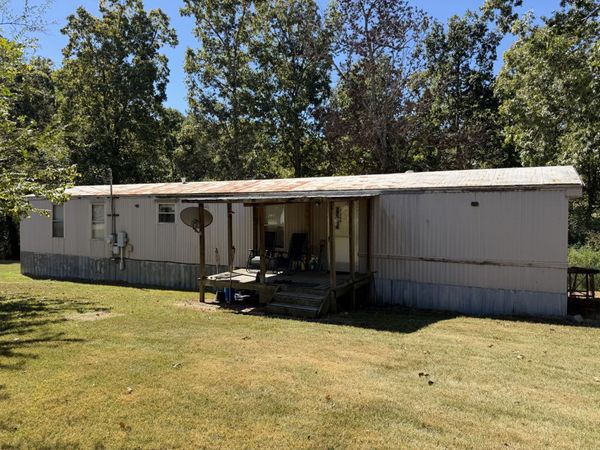 1734 Clydeton Rd, Waverly, TN 37185