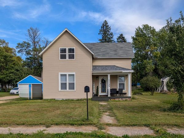 1133 Miller Avenue, Windom, MN 56101