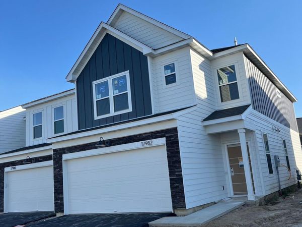 17982 Genoa Drive, Lakeville, MN 55044