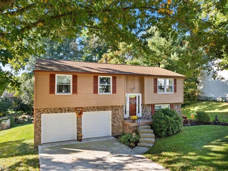 1270 Goldfinch Trail, Stow, OH 44224 Photo 2