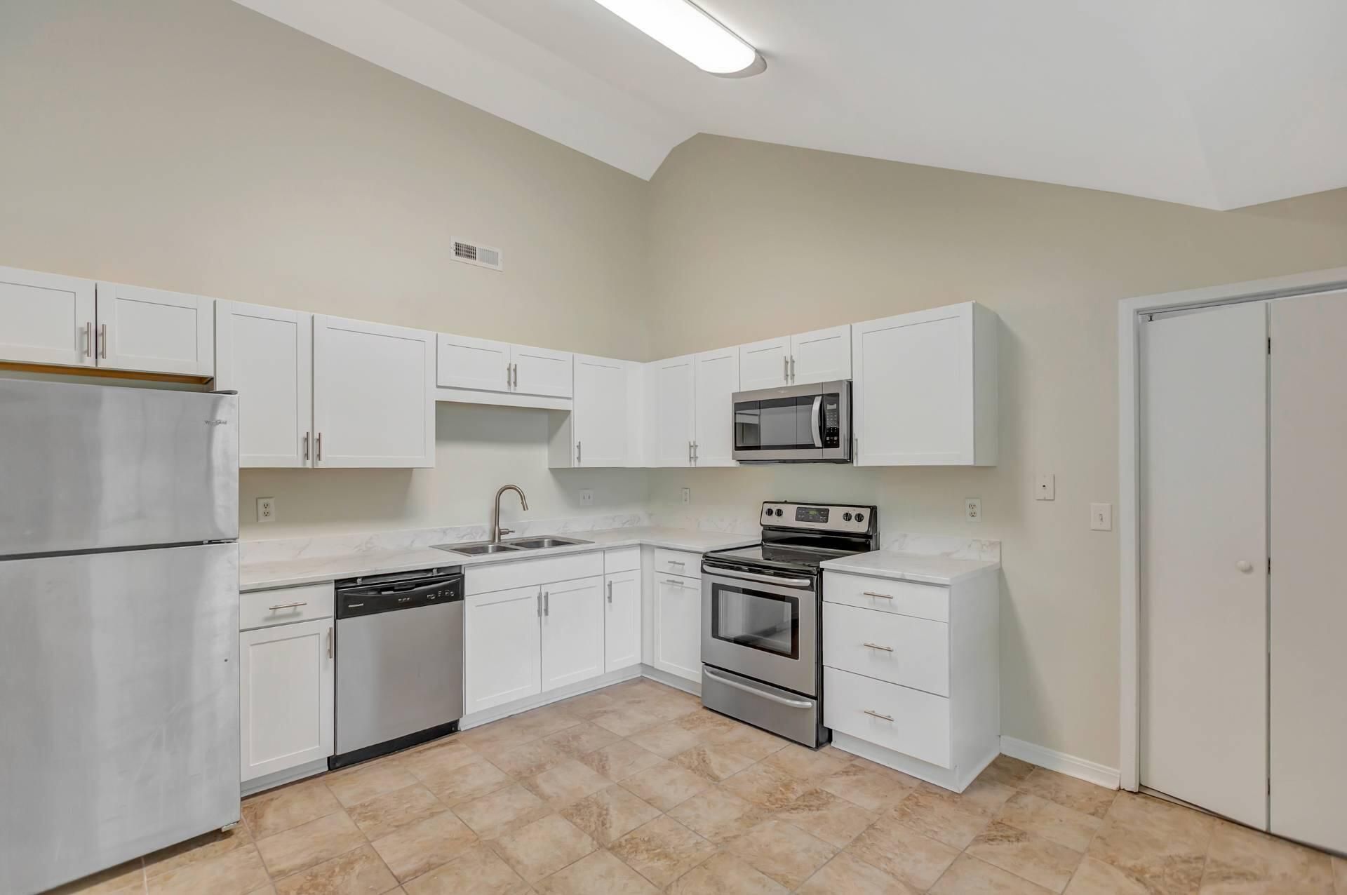 1755 River Front Drive Photo 10